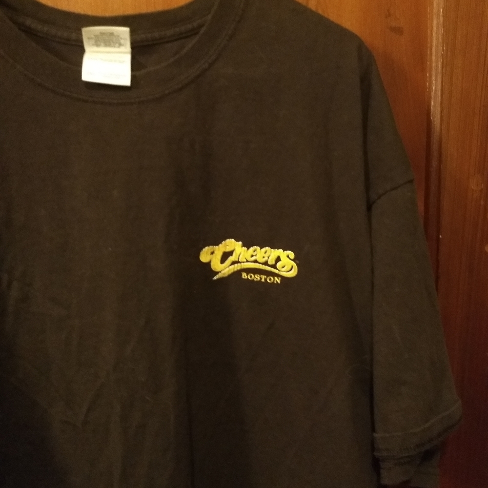 CHEERS T-SHIRT 👕 BOSTON BAR TV SITCOM SHOW LOGO